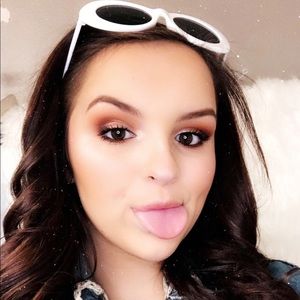 Meet your Posher, Taylor